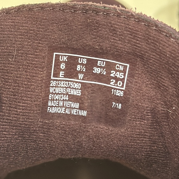 Clarks Suede Hazen Charm Lace Up Bootie - Purple - Size 8.5 - Picture 8 of 9